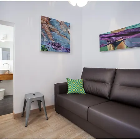 Cheap & Chic מלון 3*