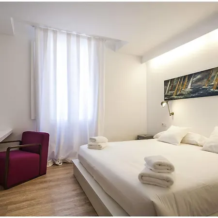Cheap & Chic Hotel Ciutadella (Menorca)