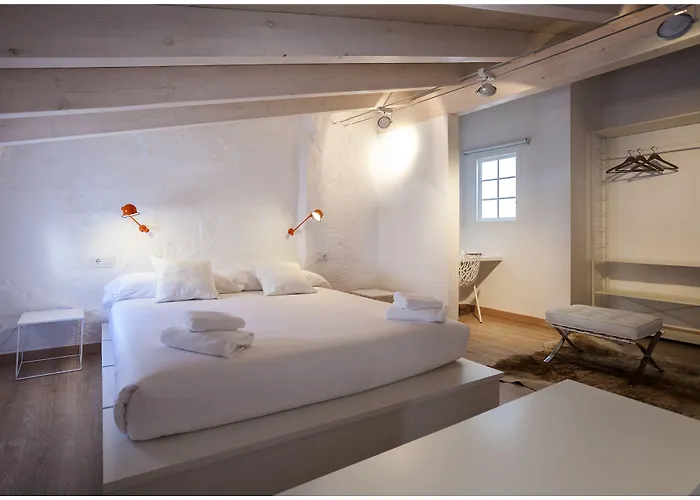 Cheap & Chic Hotel Ciutadella (Menorca)