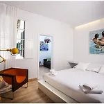 Hotell Cheap & Chic