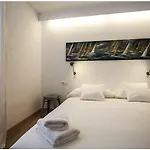 Hotell Cheap & Chic