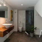 Cheap & Chic Hotell