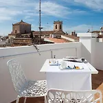Hotell Cheap & Chic 3*