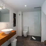 Cheap & Chic Hotell