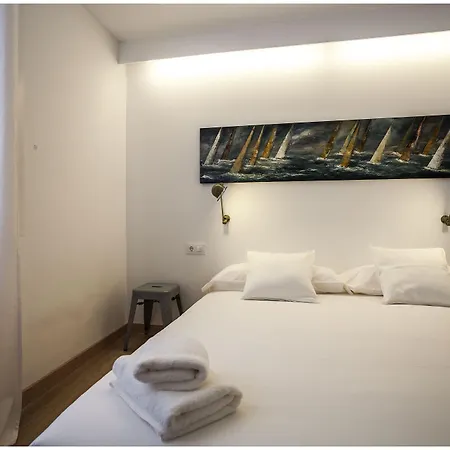 Hotel Cheap & Chic