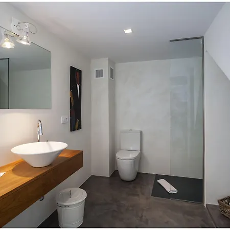 Cheap & Chic Hotel Отель Сьюдадела