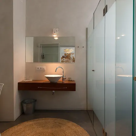 Cheap & Chic Hotel Сьюдадела