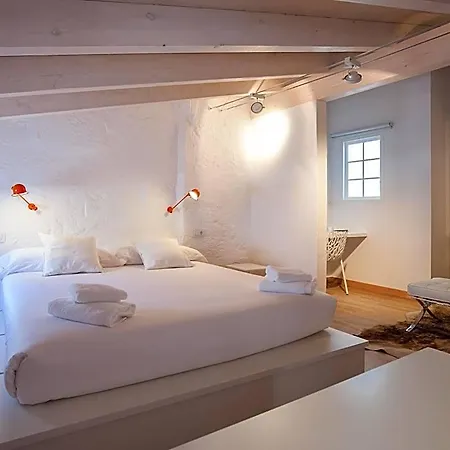Cheap & Chic 3*