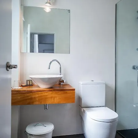 Cheap & Chic Hotel