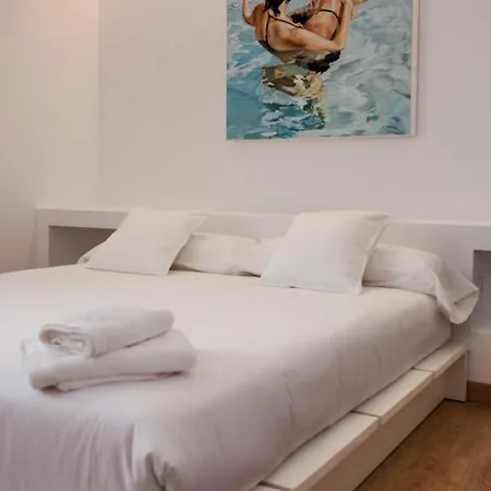 Hotel Cheap & Chic