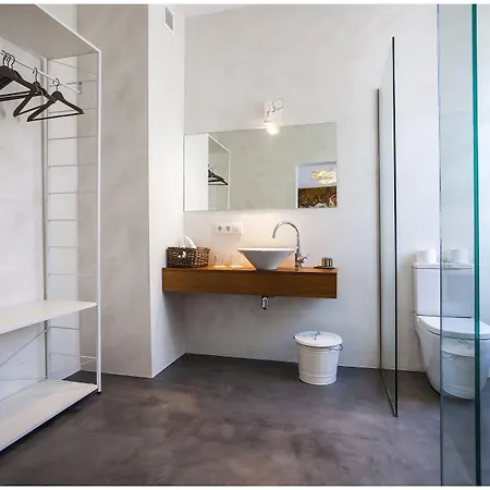 Cheap & Chic Hotel 3*