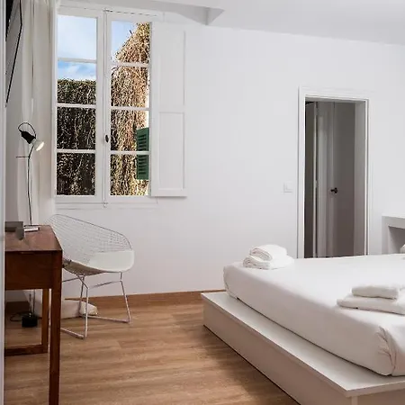 Cheap & Chic 3*