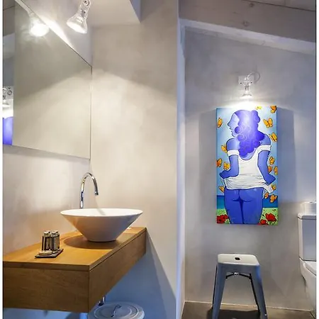 Cheap & Chic 3*