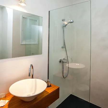 Cheap & Chic Hotel 3*