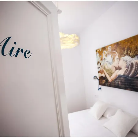 Cheap & Chic Hotel