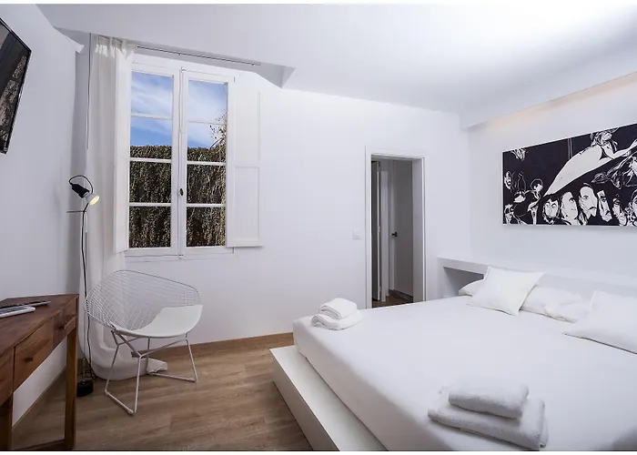 Cheap & Chic Ciutadella (Menorca)